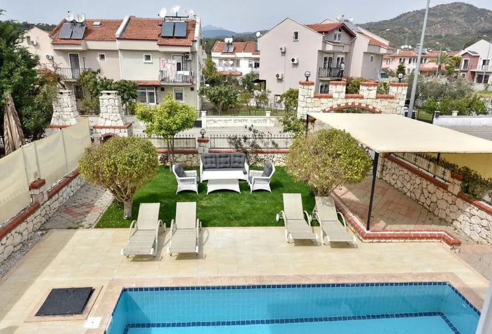 Real estate in Calis